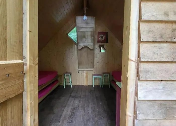 营地 Insolite Saint-Victor-de-Morestel